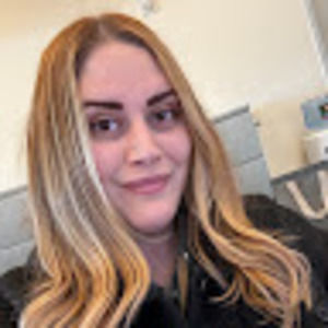 Meet your Posher, Allyssa